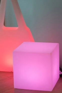 Leuchtwürfel Shining Cube (RGB), Höhe 33 Cm -Pflanzensamen Rabatt 8 seasons design leuchtwuerfel shining cube rgb 1677672 de