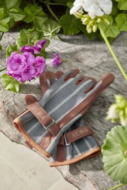 Sophie Conran - Gartenhandschuhe Grau 9 Sophie Conran - Gartenhandschuhe Grau -Pflanzensamen Rabatt burgon ball sophie conran gestreifter handschuhe grau 1 k 1016122 de