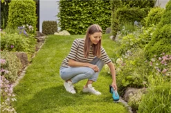 Gardena Akku-Gras- Und Strauchschere PowerCut - Solo -Pflanzensamen Rabatt gardena akku gras und strauchschere powercut solo 1694593 de