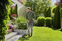 Gardena Akku-Trimmer ComfortCut 23/18V P4A Ready-To-Use Set -Pflanzensamen Rabatt gardena akku trimmer comfortcut 23 18v p4a ready to use set 1 set 1672462 de