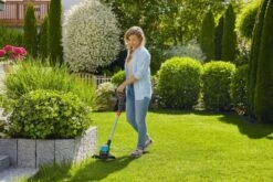 Gardena Akku-Trimmer EasyCut 23/18V P4A Ready-To-Use Set -Pflanzensamen Rabatt gardena akku trimmer easycut 23 18v p4a ready to use set 1 set 1672445 de