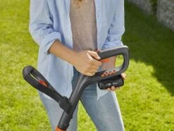 Gardena Akku-Trimmer EasyCut 23/18V P4A Ready-To-Use Set -Pflanzensamen Rabatt gardena akku trimmer easycut 23 18v p4a ready to use set 1 set 1672449 de