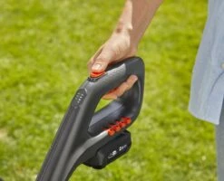 Gardena Akku-Trimmer EasyCut 23/18V P4A Ready-To-Use Set -Pflanzensamen Rabatt gardena akku trimmer easycut 23 18v p4a ready to use set 1 set 1672451 de