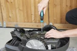 Gardena Wartungs- Und Reinigungs-Set Für Mähroboter -Pflanzensamen Rabatt gardena wartungs und reinigungs set fuer maehroboter 1 set 1674781 de