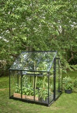 Halls Gewächshaus "Qube" - Schwarz, 3,9 M² (66) -Pflanzensamen Rabatt halls gewaechshaus qube schwarz 39 m2 66 1403960 de