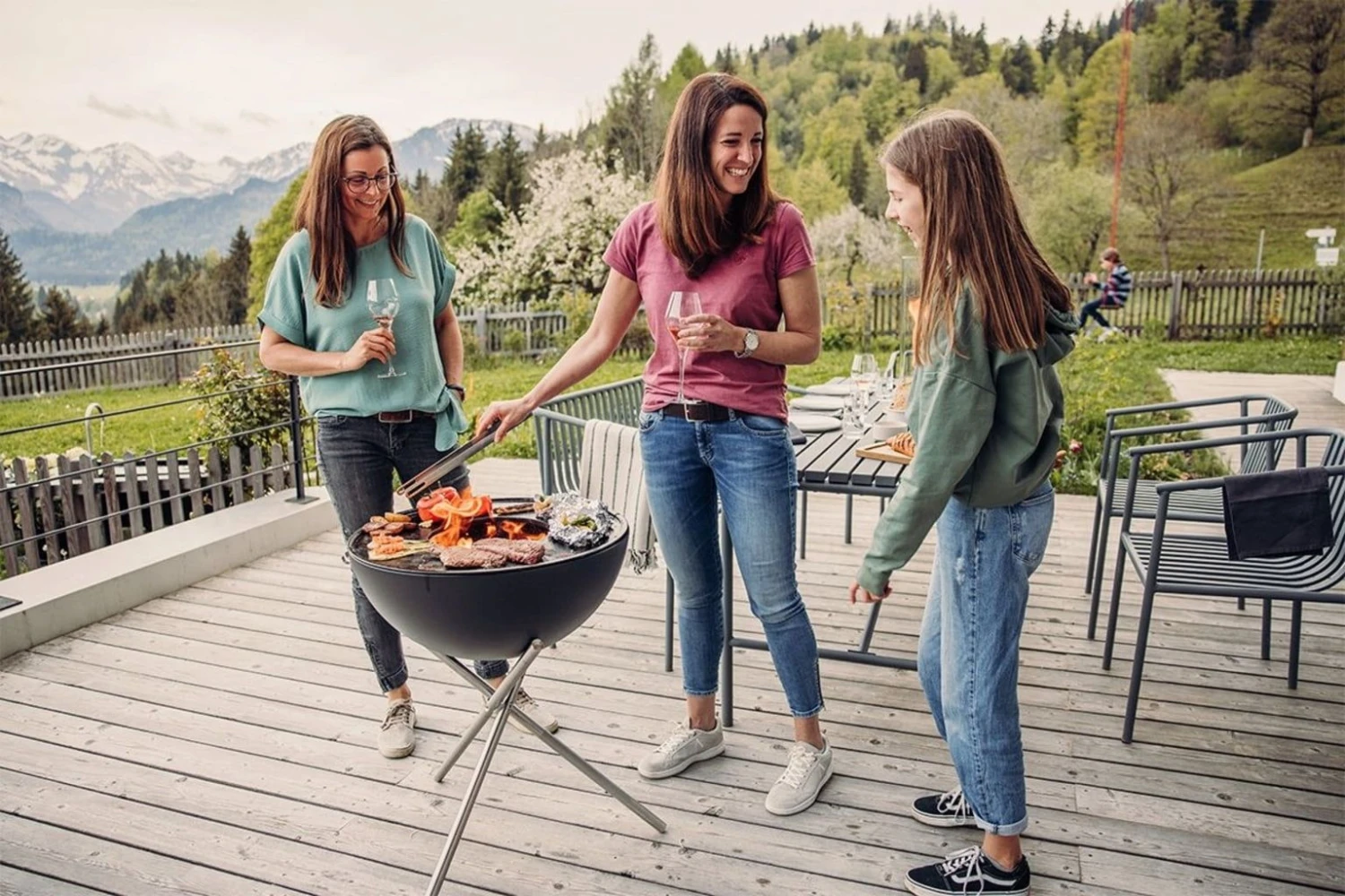 BOWL 57 Dreibein 7 BOWL 57 Dreibein – Bild 5