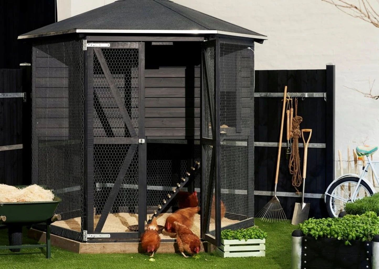 Plus Hühnerhaus Pavillion 6-eckig 3 Plus Hühnerhaus Pavillion 6-eckig